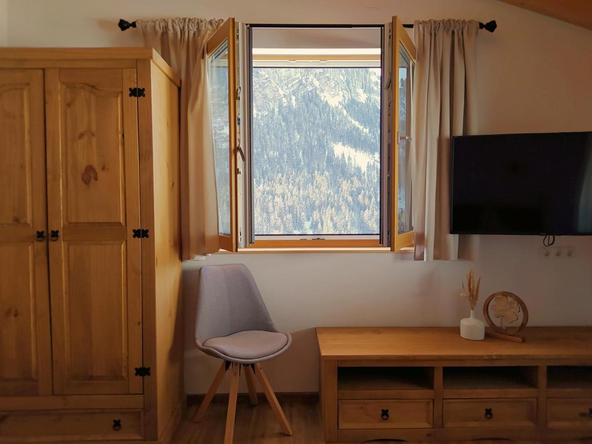 Abendrot-Tirol Apartment Берванг Екстериор снимка